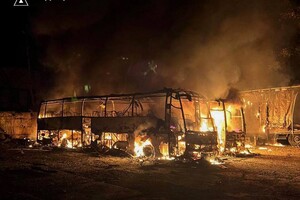 Погибший, возгорание газовых труб и пврежденная школа: последствия ночной атаки дронов в Одессе (фото, видео)