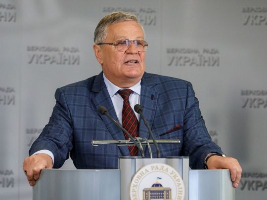 На бутерброд з ікрою вистачає: які пенсії отримують народні депутати