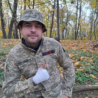 «На війні живеш кожною хвилиною, бо наступної може не бути»: письменник та військовий Сергій Дзюба про виклики великої війни