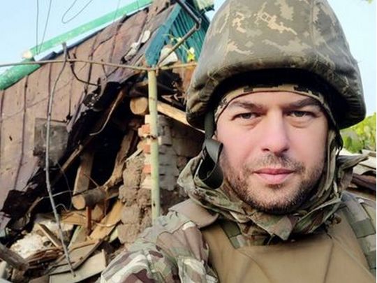 «На війні живеш кожною хвилиною, бо наступної може не бути»: письменник та військовий Сергій Дзюба про виклики великої війни