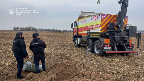 Ворог атакував Харків КАБами, а на Київщині знешкодили бойову частину російської ракети (фото)