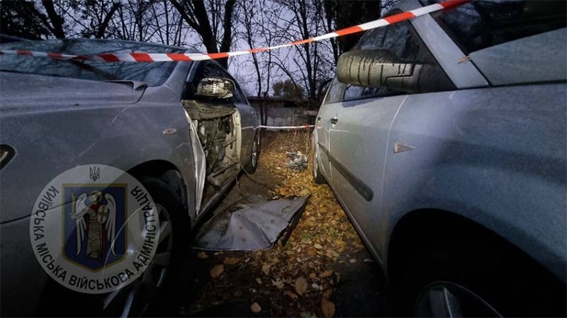 Ворог атакував Київ: постраждали люди, у низці районів спалахнули пожежі через падіння уламків дронів