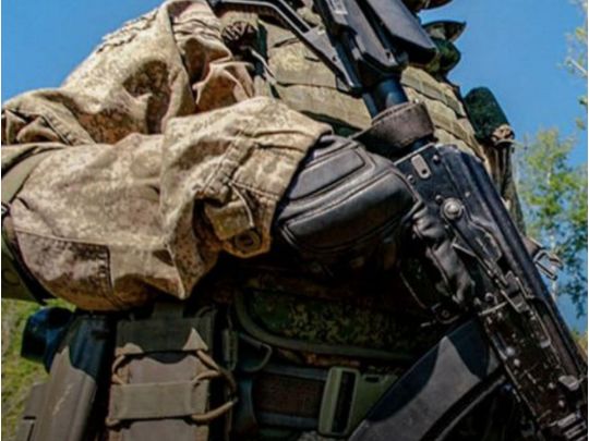Зайшли до квартири і відкрили вогонь: в Торецьку окупанти холоднокровно вбили двох жінок і поранили чоловіка