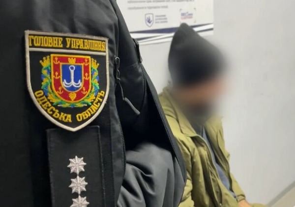 В Одесской области мужчина устроил стрельбу в кафе: пострадали три человека
