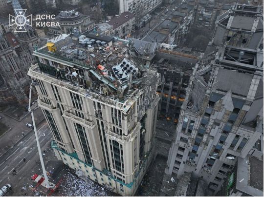 Атака терористів по Києву: одна людина загинула і одна постраждала, виникли пожежі, пошкоджено тепломагістраль