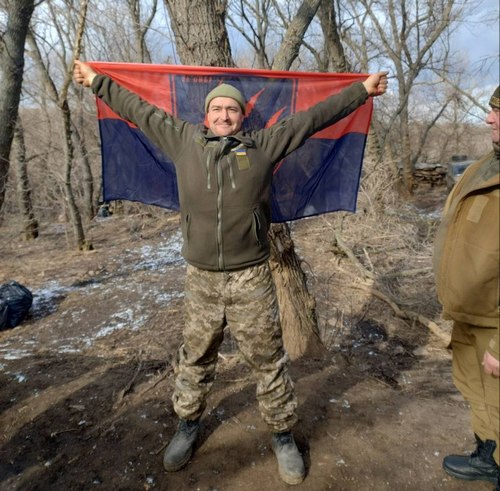 Безперервно дзвонила чоловікові два дні: дружина про бійця з позивним «Дядя Слава», який героїчно загинув на пекельній Донеччині