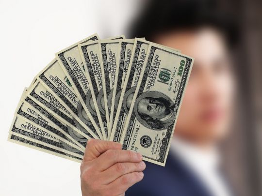 Долар по 42 гривні офіційно — чи підніме НБУ курс до Нового року?