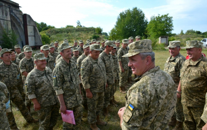 «Я так розумію, що поки Курськ ми тримаємо, путін не піде ні на які переговори», — Віктор Муженко