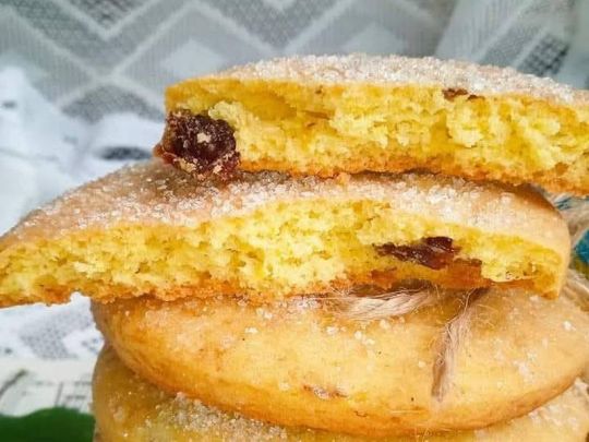 Медове печиво з родзинками та куркумою: ароматна випічка, яка підкорить серця