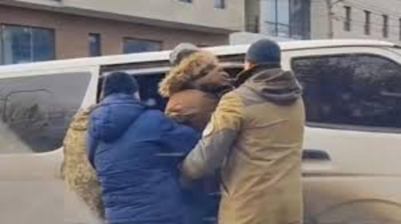«Наразі російська армія диктує нам умови, але не вважаю, що вже настав час констатувати факт, що Україна програє», — Віктор Муженко