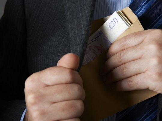 Понад 20 мільйонів бюджетних гривень освоюватиме фірма з двох осіб і до чого тут учасник третього епізоду «Холостяка»