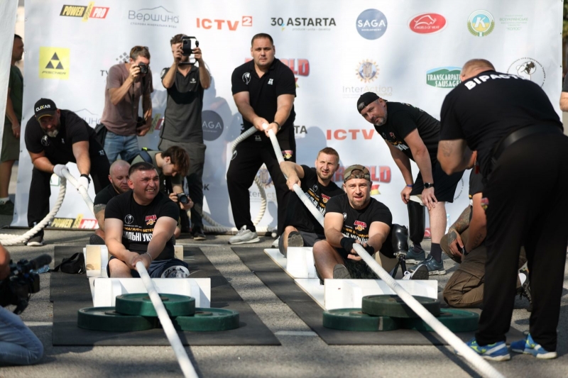«Протез для мене, як одягнути шкарпетку»: телеведучий та ветеран війни Олександр Швачка про життя після поранення
