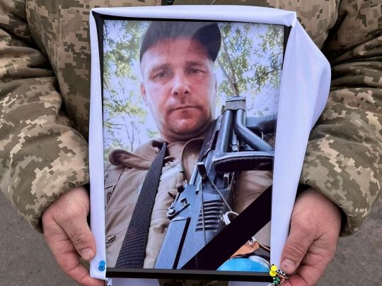 Справжня опора та захист для сімʼї: боєць з Вінниччини загинув у бою на Харківщині