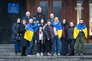В Одессу после 14 месяцев йеменского плена вернули троих моряков