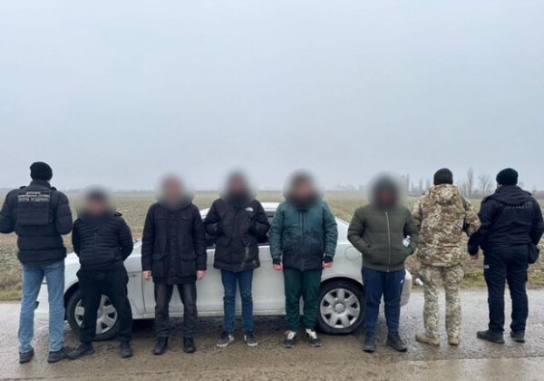 Нелегальное путешествие в Молдову: в Одесской области разоблачили переправщика мужчин за границу