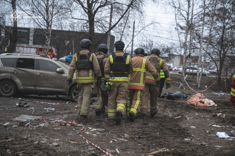 Кількість жертв удару по багатоповерхівці в Сумах зросла: у місті оголошено жалобу