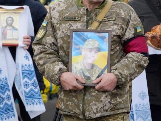 Маючи інвалідність, пішов боронити країну: на Вінниччині попрощалися з 39-річним вогнеметником