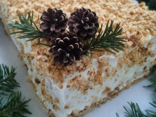 Медівник без розкатки коржів: ідеально для святкових чаювань
