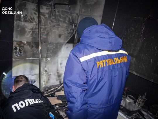 Пауербанк, що вибухнув, розніс квартиру в одеській багатоповерхівці (фото)