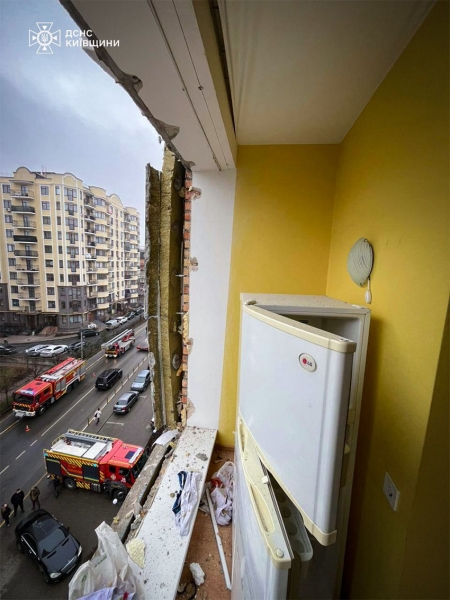 У багатоповерхівці в Ірпені під Києвом стався вибух: що відомо