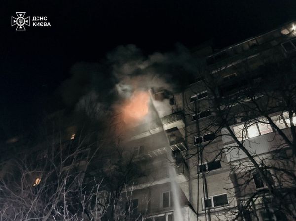 У Києві під час пожежі у квартирі загинуло дві людини