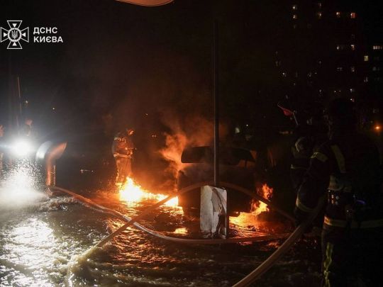 Ворог атакував Київ балістикою: на Лук'янівці «приліт», є жертви (фото, відео)