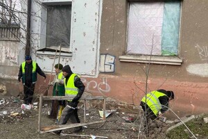 Есть повреждения и травмированный: последствия вечерней дроновой атаки на Одессу (обновлено)