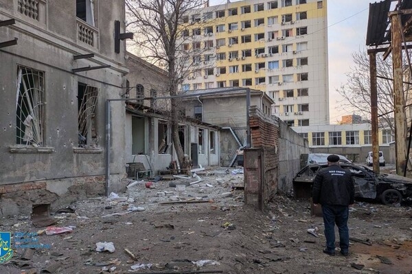 Есть повреждения и травмированный: последствия вечерней дроновой атаки на Одессу (обновлено)