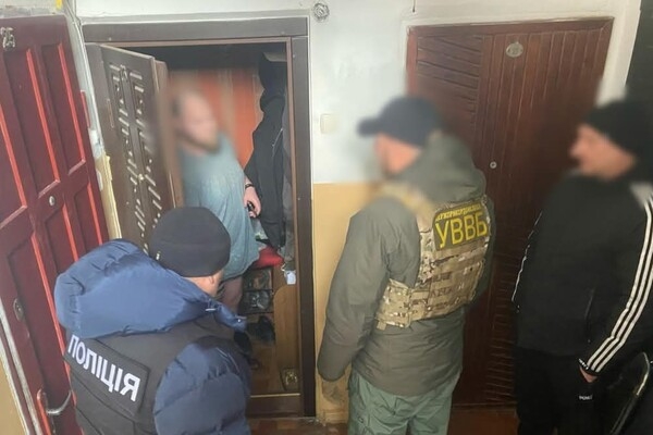 "Путевка" за границу за 6–10 тысяч долларов: в Одесской области разоблачили два канала переправки мужчин