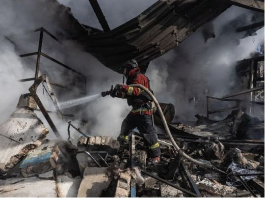 Костянтинівка знову під ворожим вогнем: росіяни завдали авіаудару по житловому сектору
