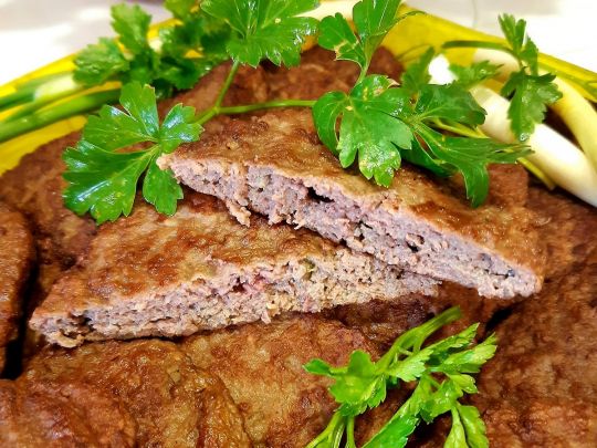 Котлети з печінки: корисна страва, яку оцінять ваші рідні
