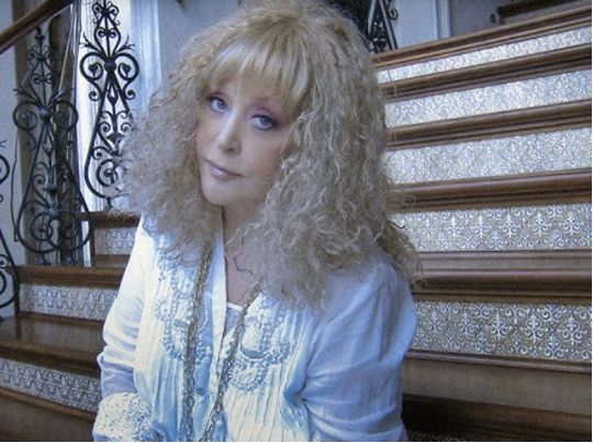 «Красуня моя кохана»: Алла Пугачова прокоментувала відео Христини Орбакайте і показала фото «майже дорослого» сина