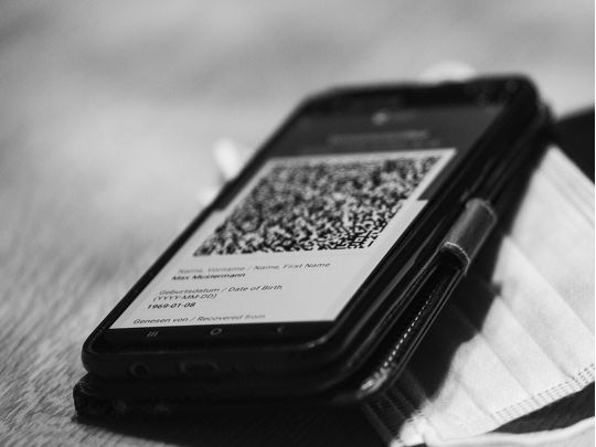 Шахраї підміняють QR-коди у громадських місцях: у кіберполіції пояснили навіщо