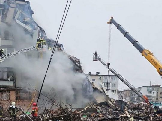 У Полтаві постраждалій від удару росіян родині купили квартиру: що відомо