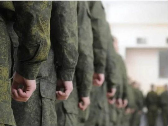 В росії планують збільшити армію ще на 100 тисяч людей: Зеленський розповів про підступні плани путіна