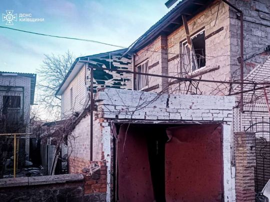 Ворог випустив по Україні 14 ракет і більше 160 дронів: скільки цілей знищила ППО