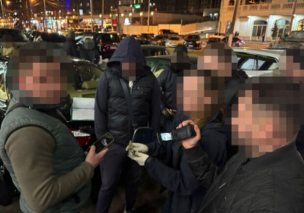 Снятие с розыска за взятку: в Одесской области правоохранитель зарабатывал на уклонистах