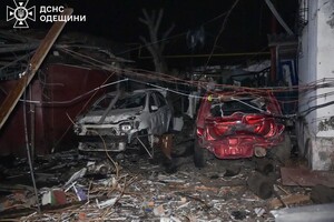 Пожар, разрушение домов и повреждение энергообъектов: последствия вечерней атаки БпЛА в Одессу (обновлено)