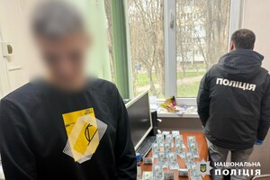 Торговал оформлением инвалидности: в Одессе разоблачили врача