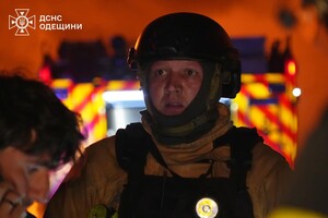 Горят детские игрушки и резервуар с горючим: последствия дронового удара по Одессе