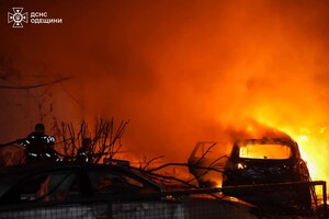Пожар, разрушение домов и повреждение энергообъектов: последствия вечерней атаки БпЛА в Одессу (обновлено)
