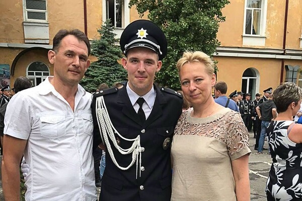 Погиб в результате удара по центру Одессы: что известно о полицейском Игоре Целом