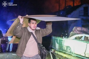 Пожар, разрушение домов и повреждение энергообъектов: последствия вечерней атаки БпЛА в Одессу (обновлено)