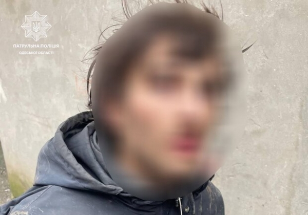 В Одессе вор пытался ограбить поврежденную из-за обстрела квартиру