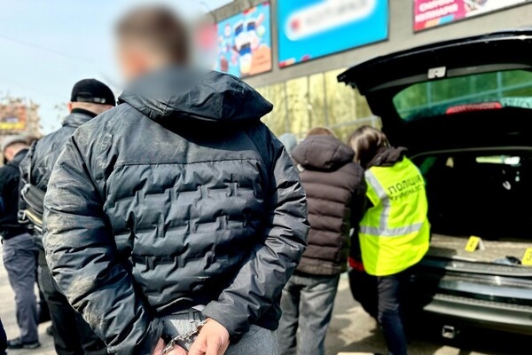 В Одессе разоблачили продавца огнестрельного оружия: "товар" он производил в гараже