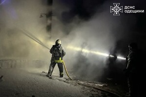 Массированная атака БпЛА на Одесский район: есть повреждения, травмировались люди (обновлено)