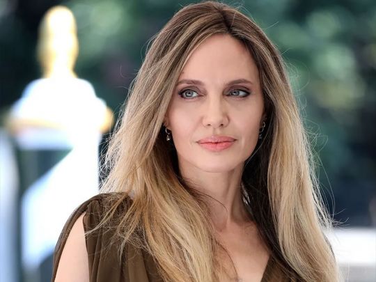 Більше відома розміром бюстгальтеру, аніж талантом: Анджеліна Джолі розкритикувала Памелу Андерсон