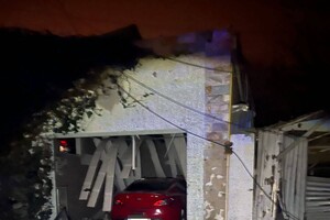 Пожар, разрушения домов и повреждения энергообъектов: последствия вечерней атаки БпЛА в Одессу (обновлено)