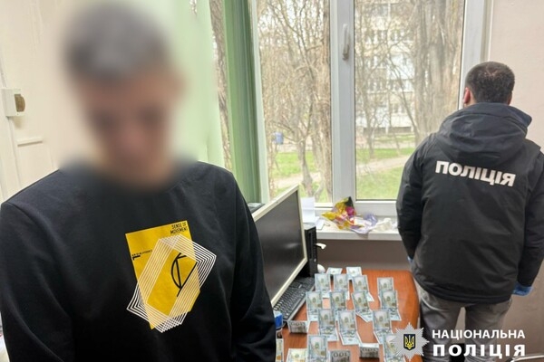Торговал оформлением инвалидности: в Одессе разоблачили врача