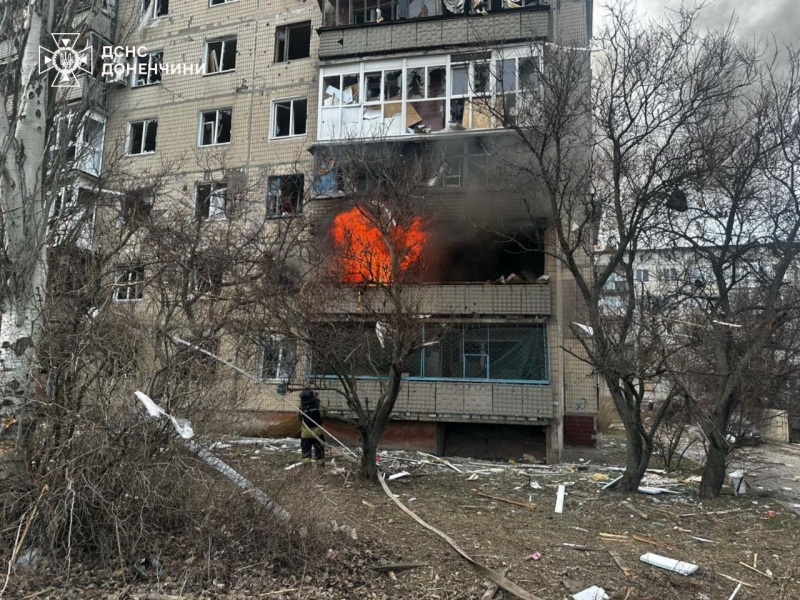 Двадцять годин під завалами: у Костянтинівці дивом врятували постраждалу від ворожого обстрілу (фото, відео)